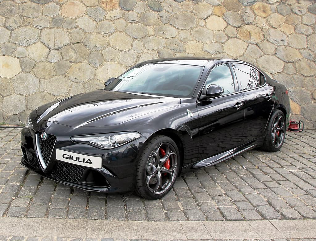 Alfa Romeo Giulia fotoğrafı