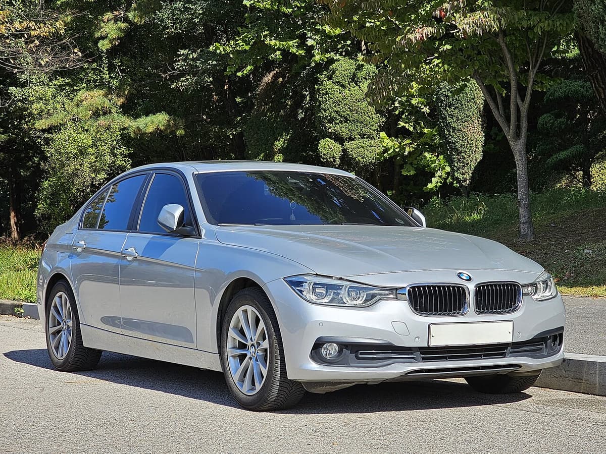 BMW 3 Serisi F30 fotoğrafı