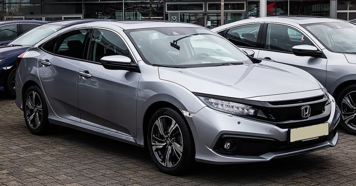 Honda Civic FC5 fotoğrafı