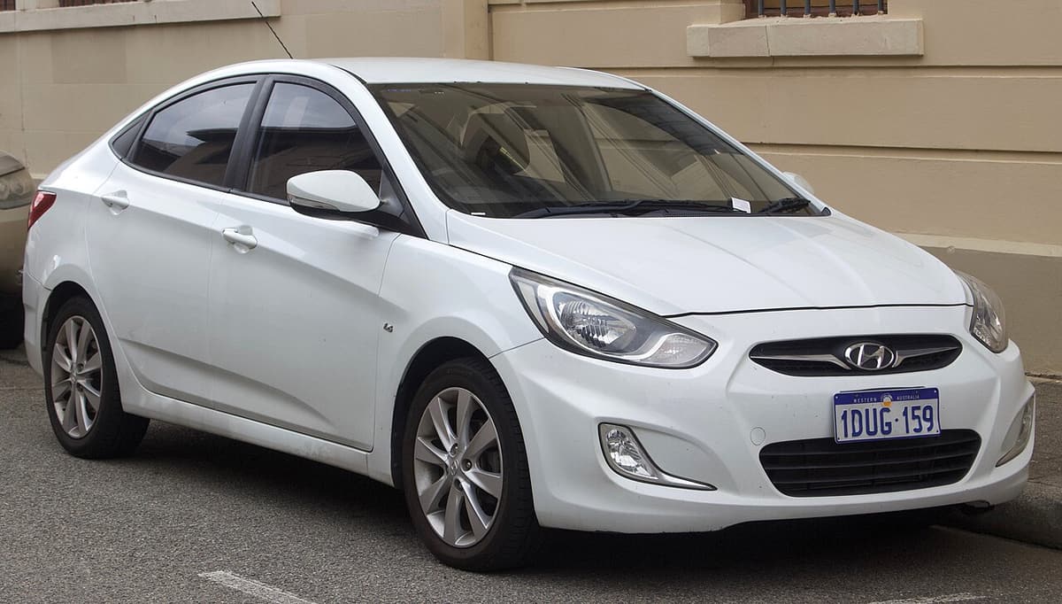 Hyundai Accent Blue fotoğrafı