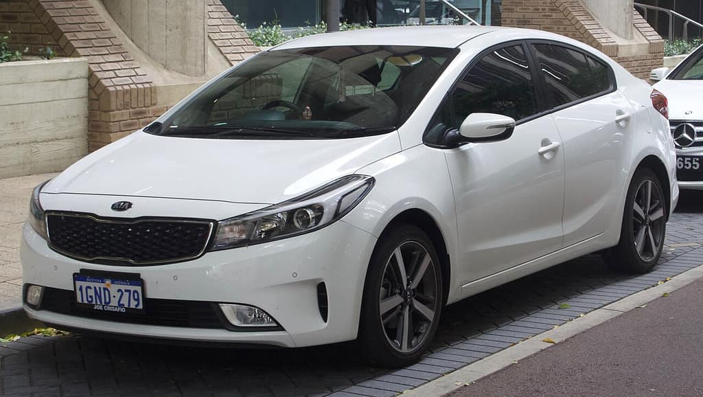 Kia Cerato 2 fotoğrafı