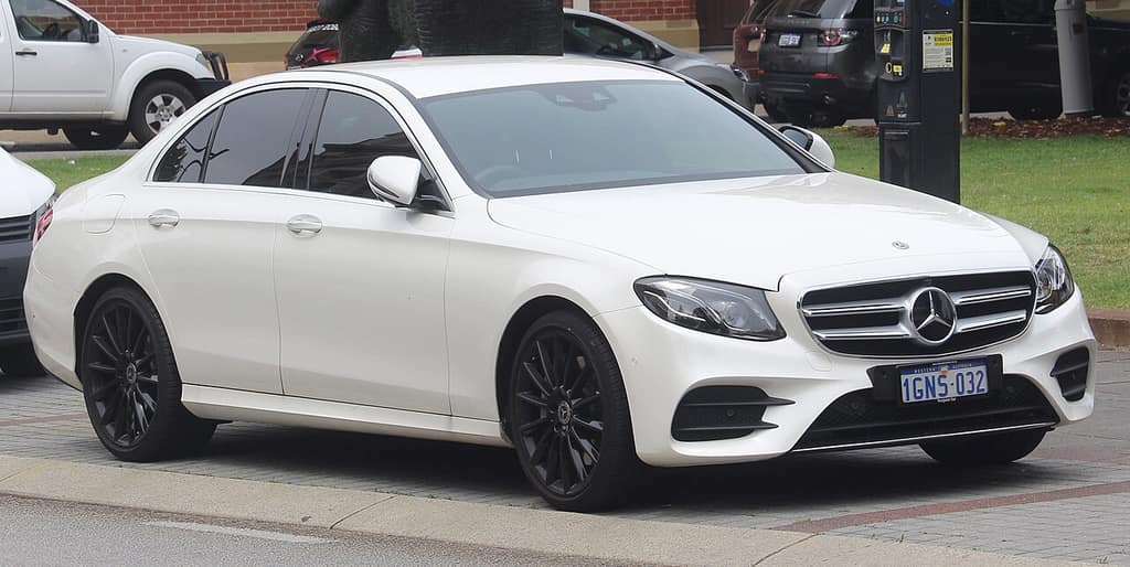Mercedes-Benz E Serisi W213 fotoğrafı