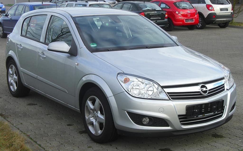 Opel Astra H fotoğrafı