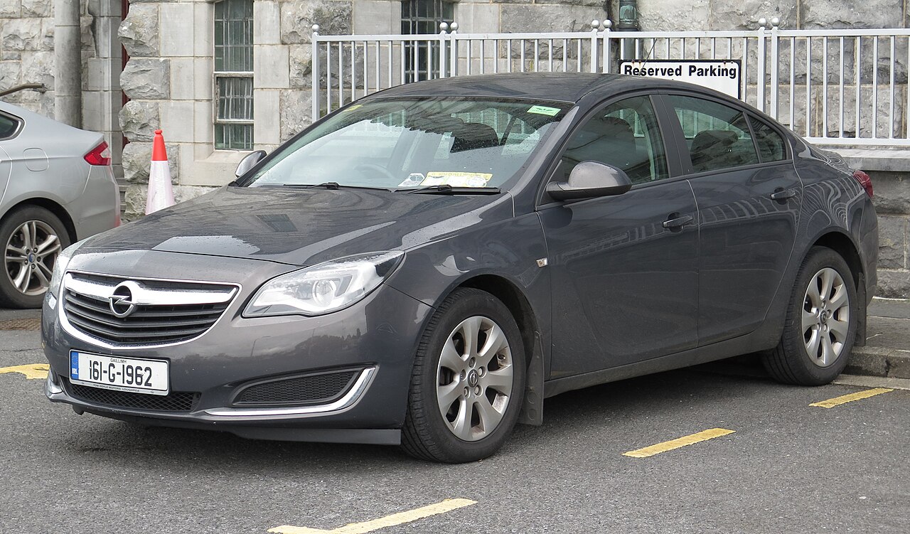 Opel Insignia A fotoğrafı