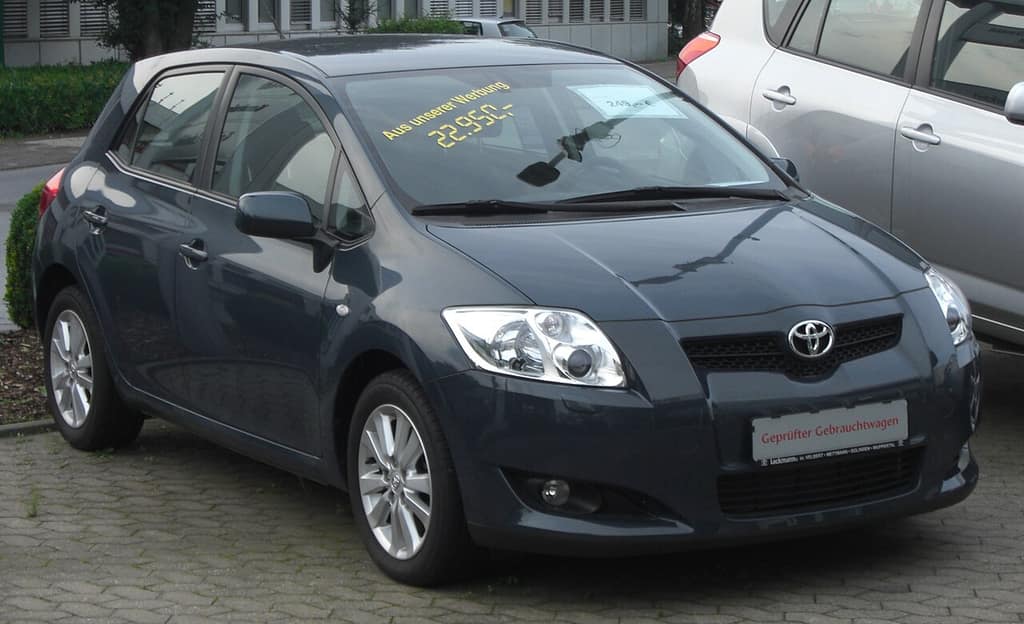 Toyota Auris 1 fotoğrafı