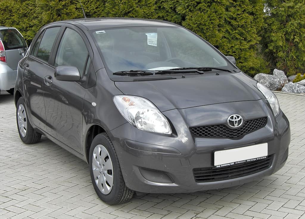 Toyota Yaris 2 fotoğrafı